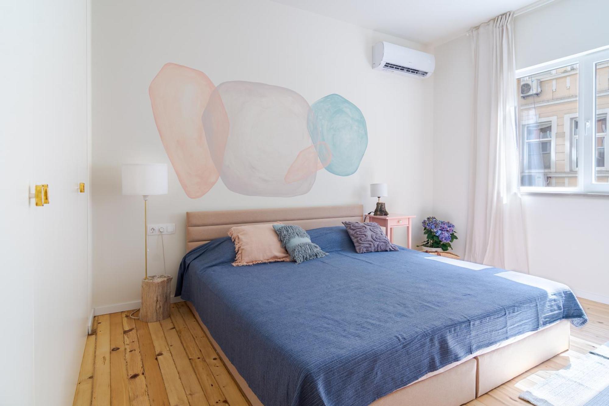 Little Perfection - Super King Size Bed - Wifi 200 Mbp * Sofia